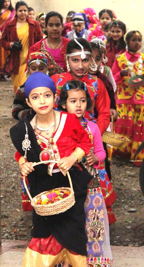 The festival of Phooldei : सिर्फ बातें नहीं कुछ ख़ास कर दिखाना है जिद्द मेरी . Shashi Bhshan Mathani Paras