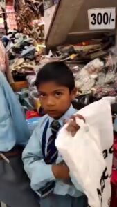 देहरादून में ठगा गया पहाड़ का बच्चा! पल्टन बाजार के व्यापारी की धमकी कैमरे में हुई कैद