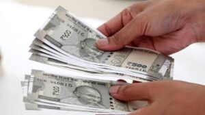 विजिलेंस ने हरिद्वार में महिला असिस्टेंट सब इंस्पेक्टर को 10 हजार रुपए की रिश्वत लेते गिरफ्तार किया