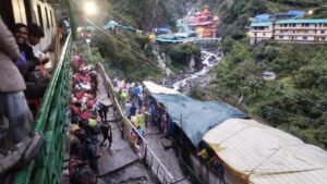 यमुनोत्री धाम में दो श्रद्धालुओं की मौत, यात्रा मार्ग में अचानक बिगड़ी तबीयत,  मृतकों का आंकड़ा 34 पहुंचा